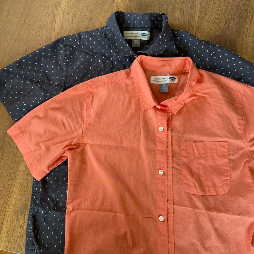 Boys Old Navy collared button up short sleeve shirts XL